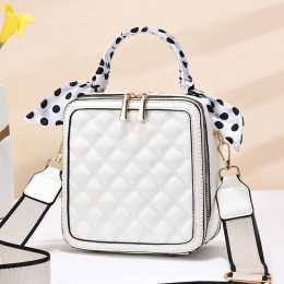 Rhombus Portable Square Messenger Women Shoulder bag - Cream