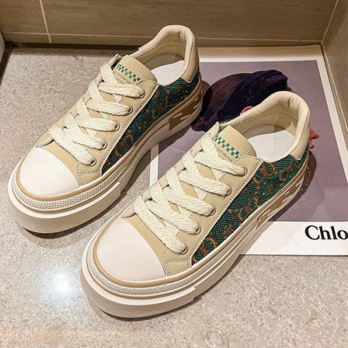 Soft Sporty Low Cut Lace Up Walking Canvas Ladies Sneakers - Green image