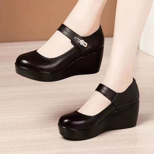 Platform Round Toe Soft Sole Wedge Women Casual Shoes - Black image