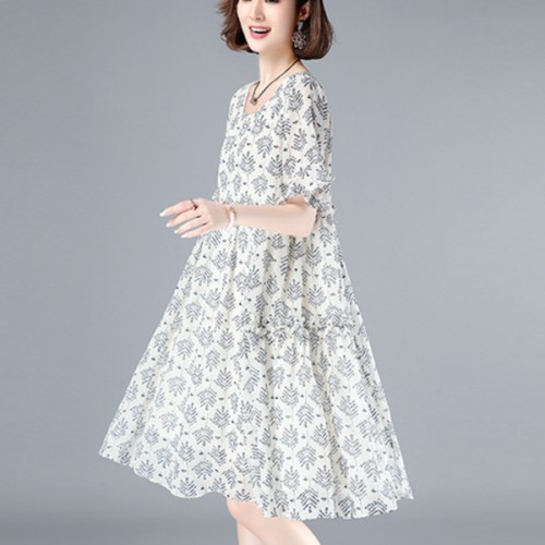 Elegant Leaves Printed Loose Trumpet Sleeve Women Midi Dress - White image