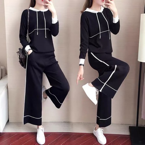 Women Elegant Black and White Piped Hoodie image