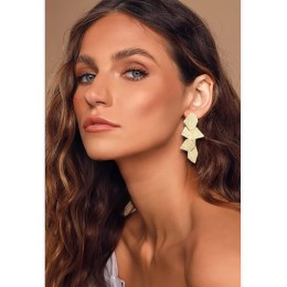 Exquisite Gold Leaf Earrings - A Touch of Luxury and Brilliance