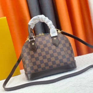 Stylish Brown Checkered Tote LV Style