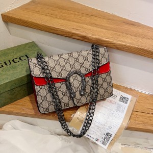 Luxury Dark Chain Red Handbag Gucci Style